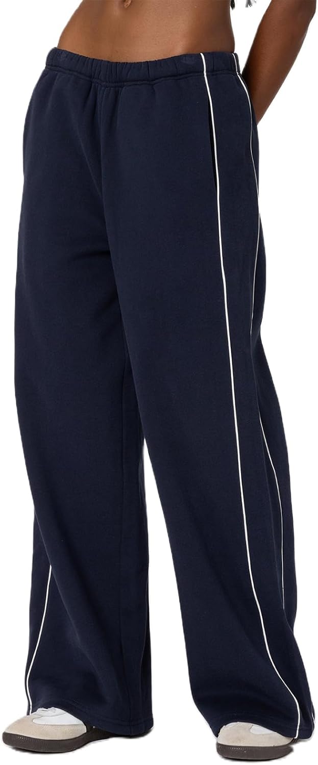 Chic Wide Leg sweatpants with Side Stripes